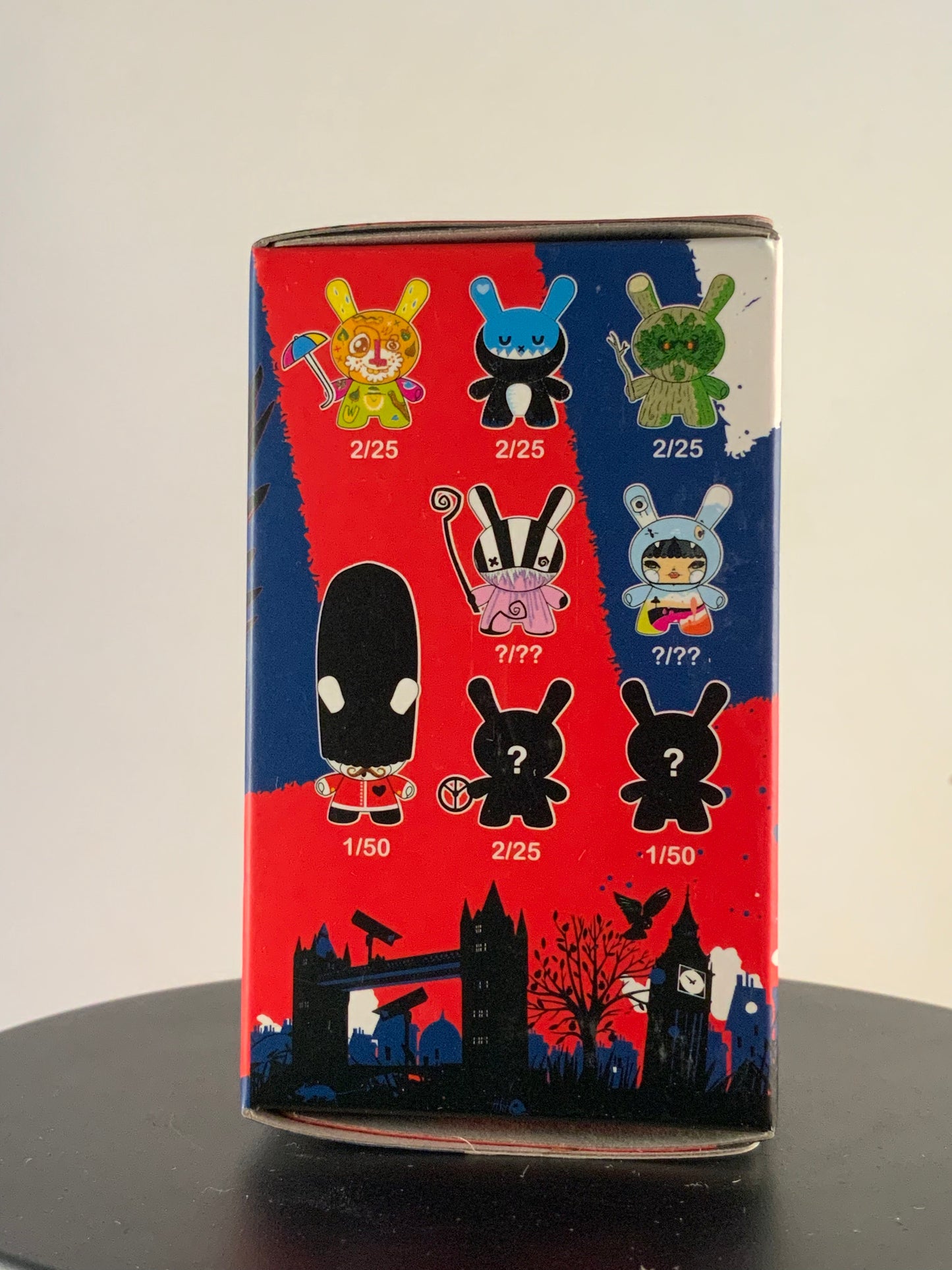 Kidrobot Dunny: Ye Olde English Series