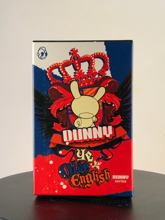 Kidrobot Dunny: Ye Olde English Series