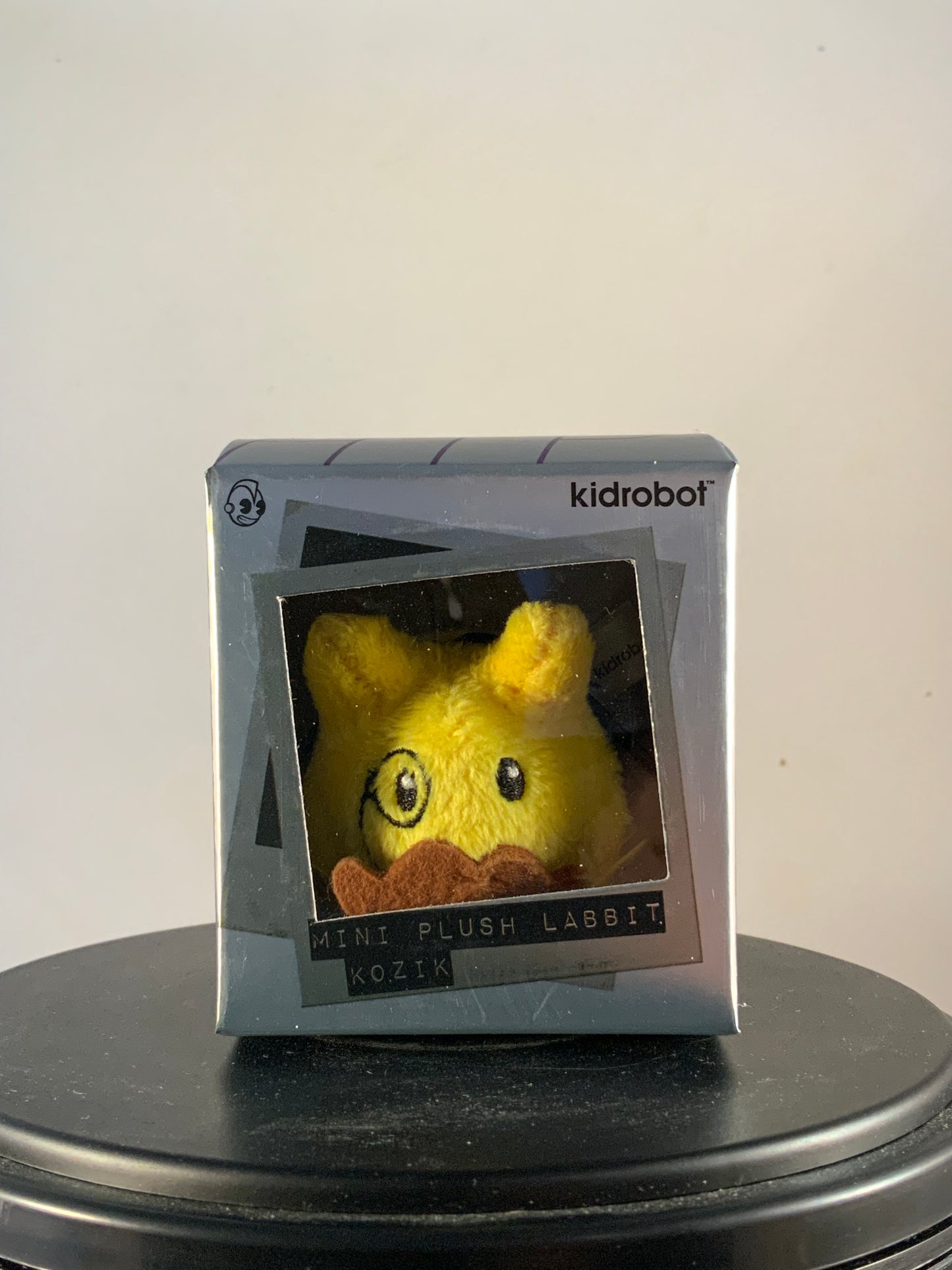 Relatively Hip Mini Plush Labbit (Yellow w/Monocle)